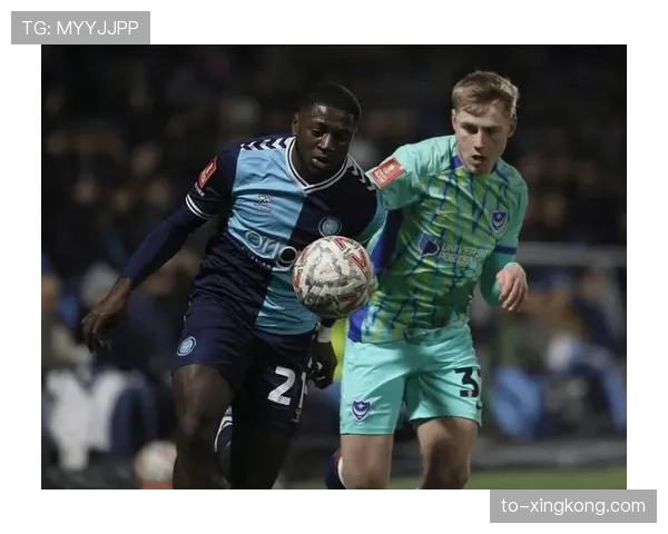 足总杯冷门战南希尔兹虽败犹荣 主场球迷热情点燃足球之夜